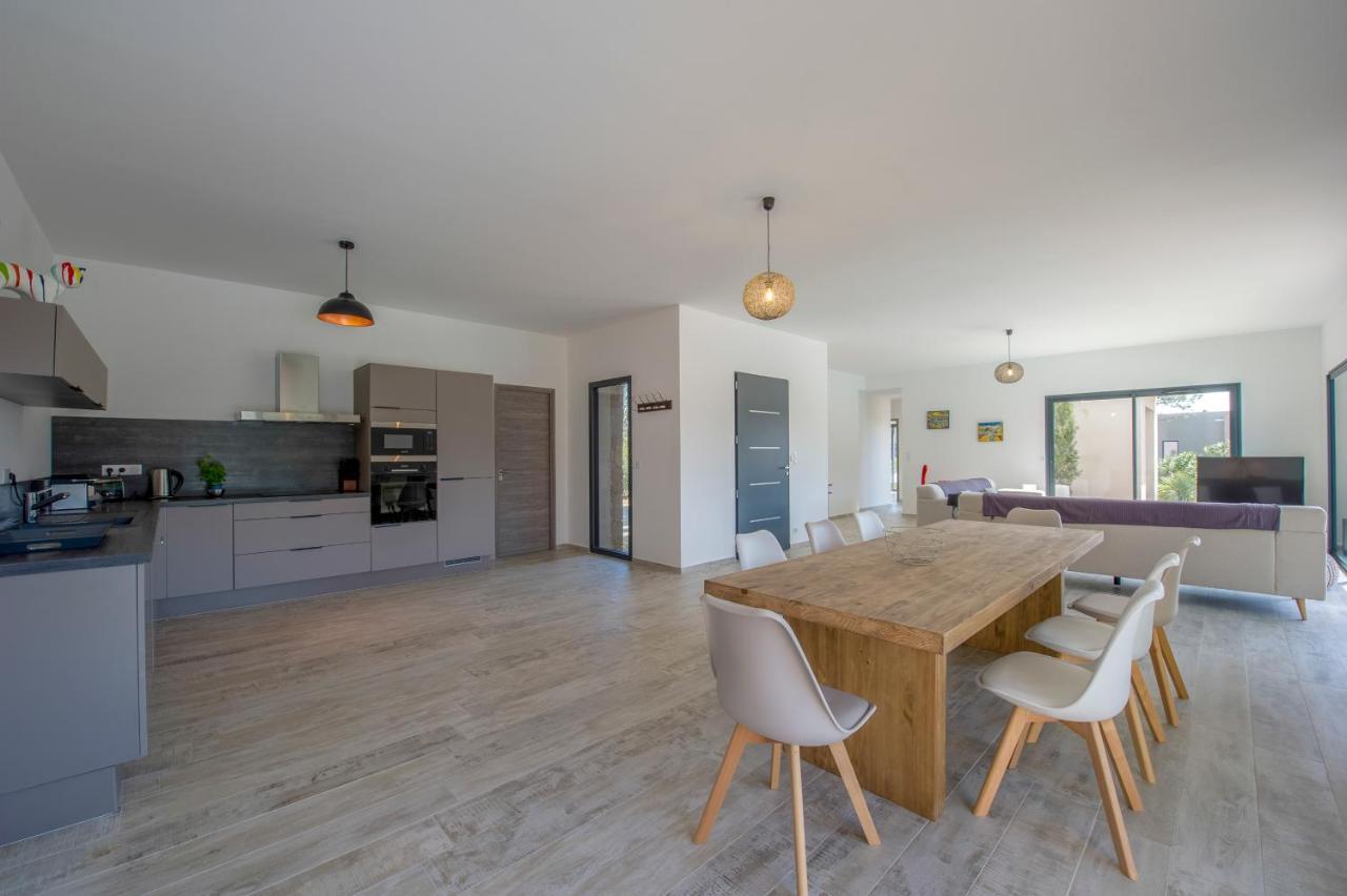 לצ'י Villa Calme Luxueuse Et Proche Plage Saint-Cyprien מראה חיצוני תמונה